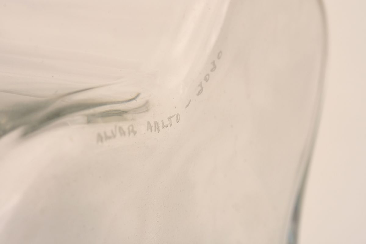 Alvar-Aalto_Savoy-Vase_Detail-04