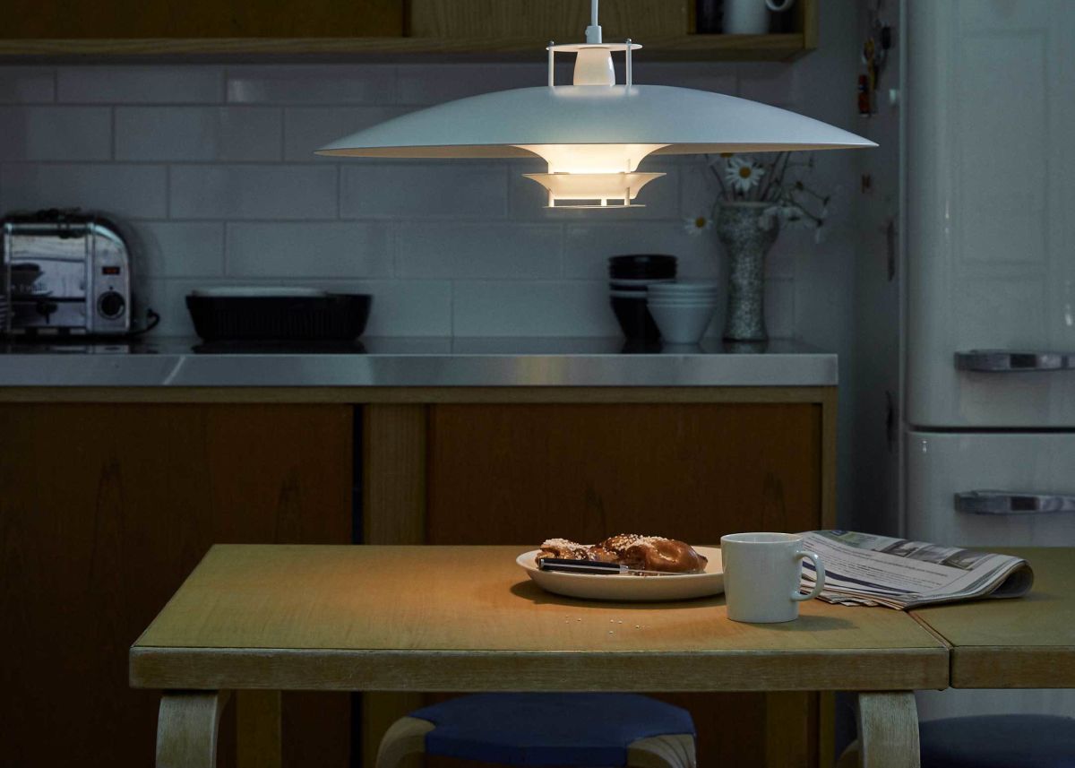 5576762_Pendant_light_JL341_On_2_web