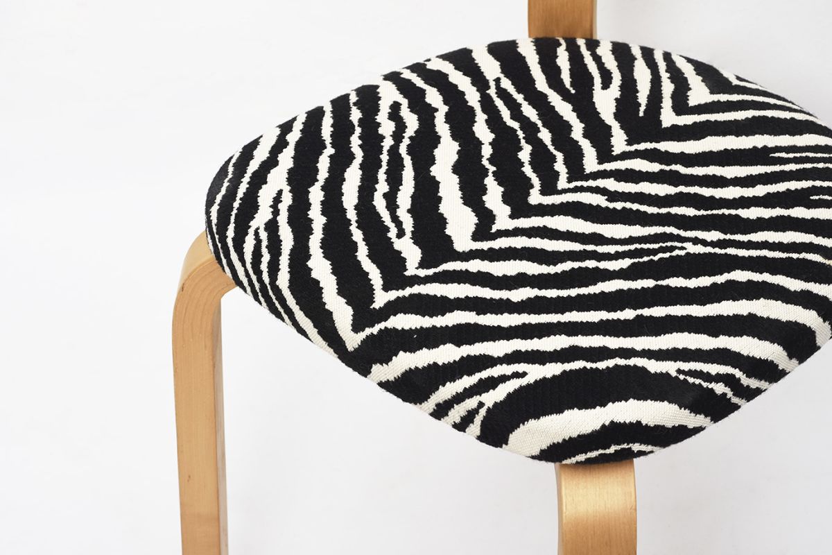 Alvar Aalto 69chairs Zebra Set details3