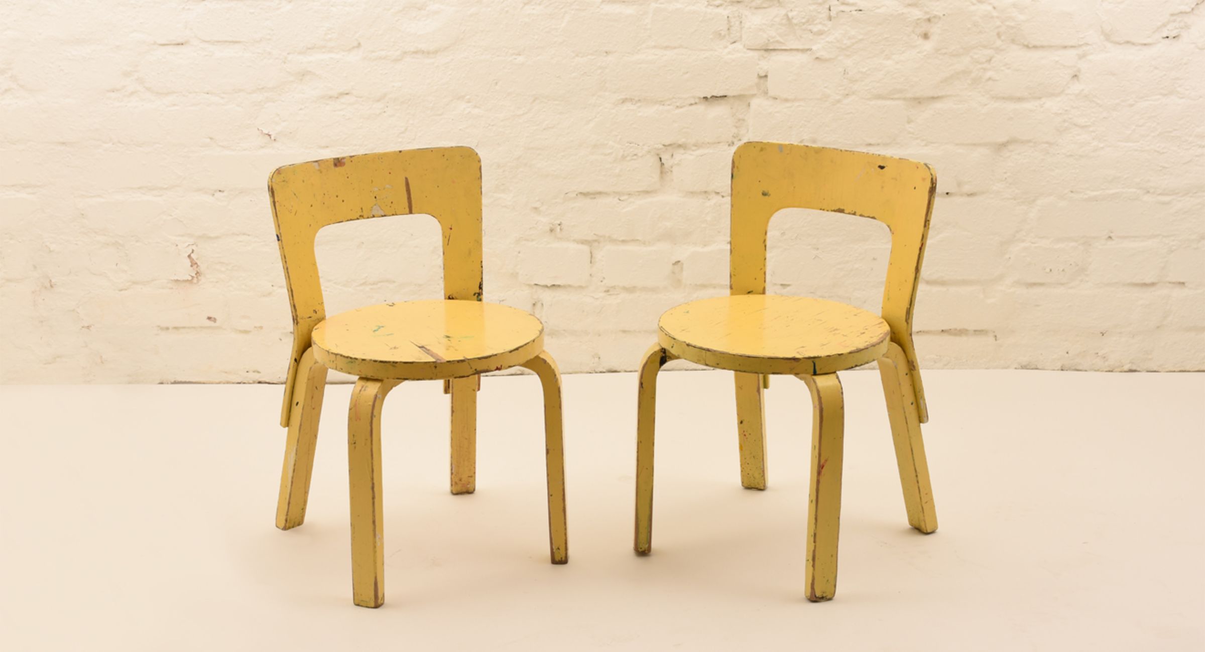 Alvar-Aalto_Children-chair-65.jpg
