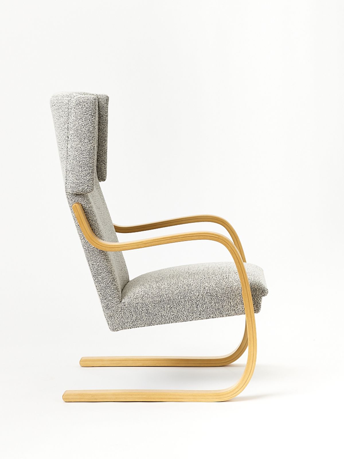 Artek 401 birch honey Nubia 05 2