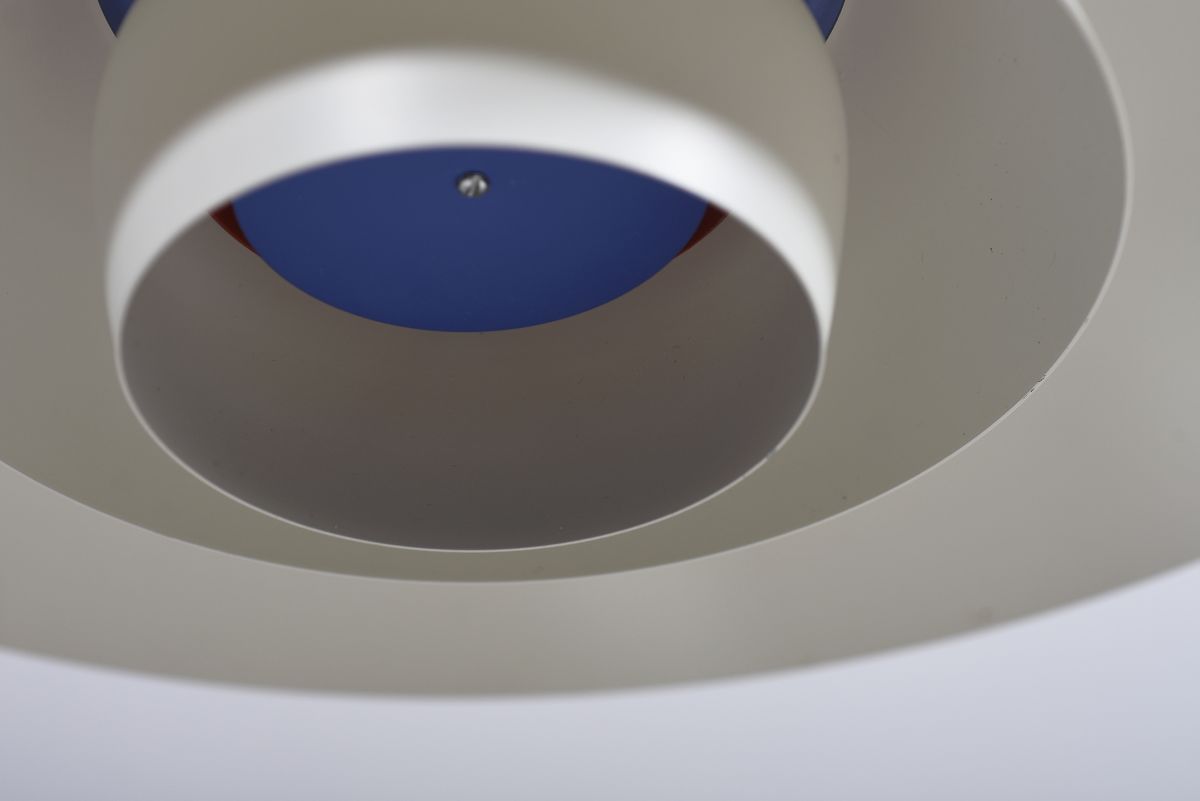 Poul Henningsen PH 5 lamp white violet 06