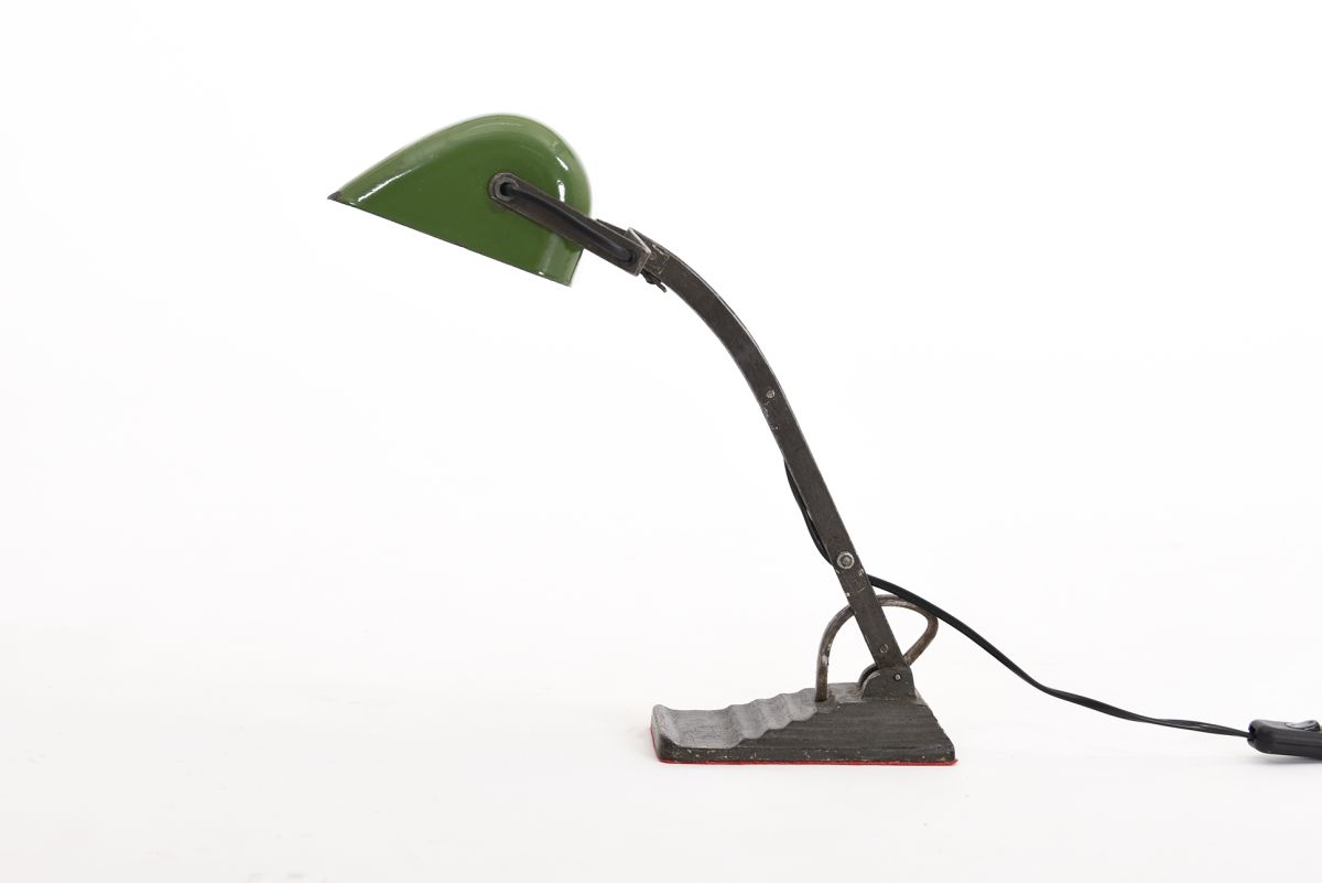 Anonymou Modernist table lamp side