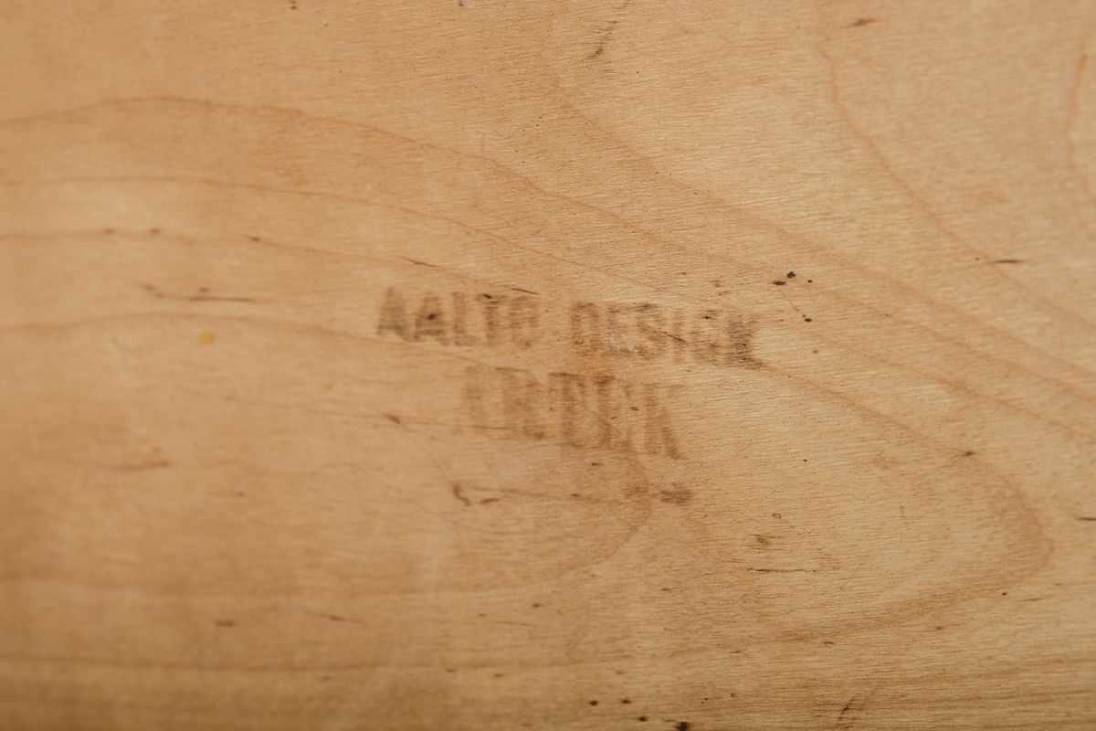 Aalto-Aino-Dining-height-Table-Elm_detail8