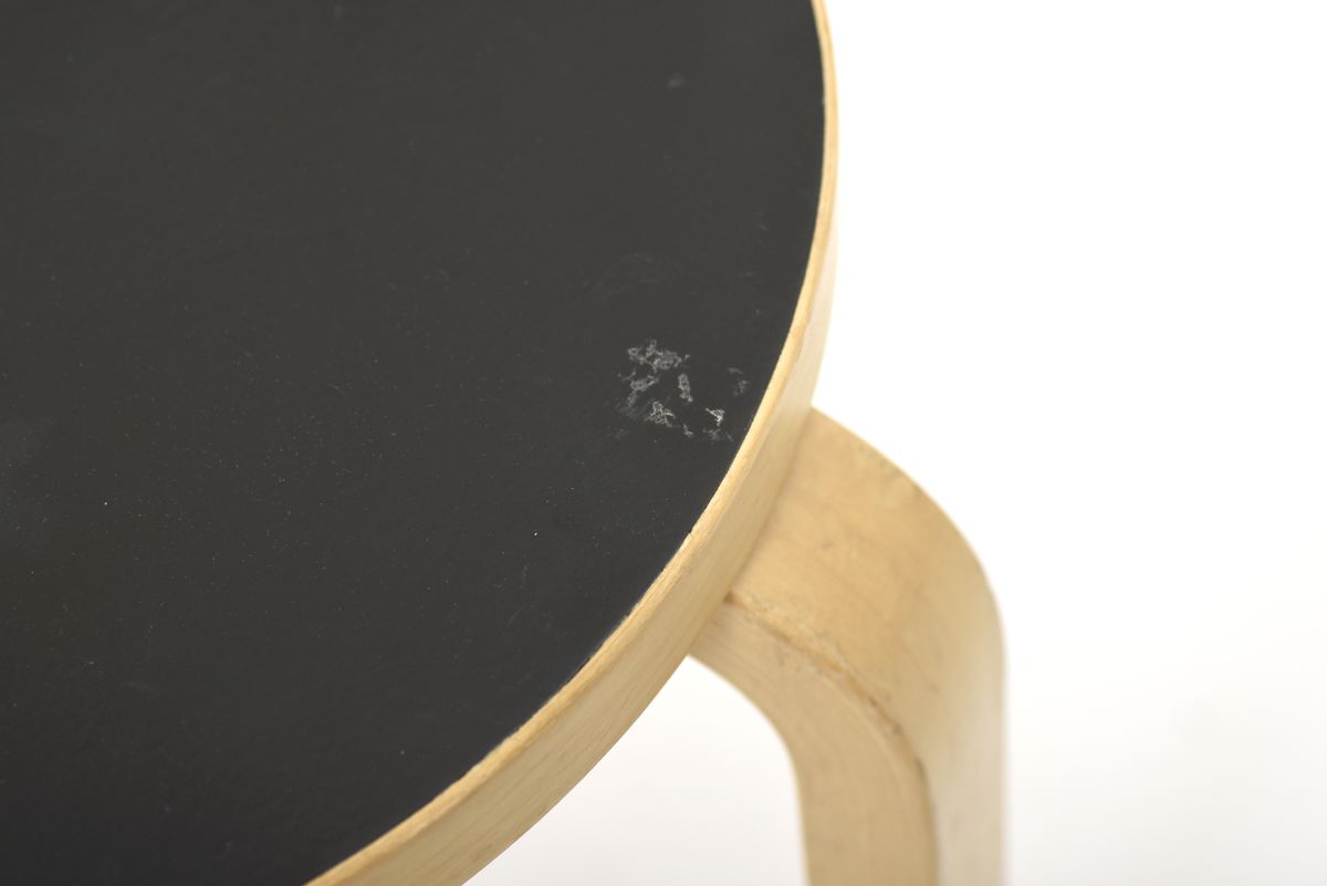 Aalto Alvar Stool 60 black lino1960s 2 01