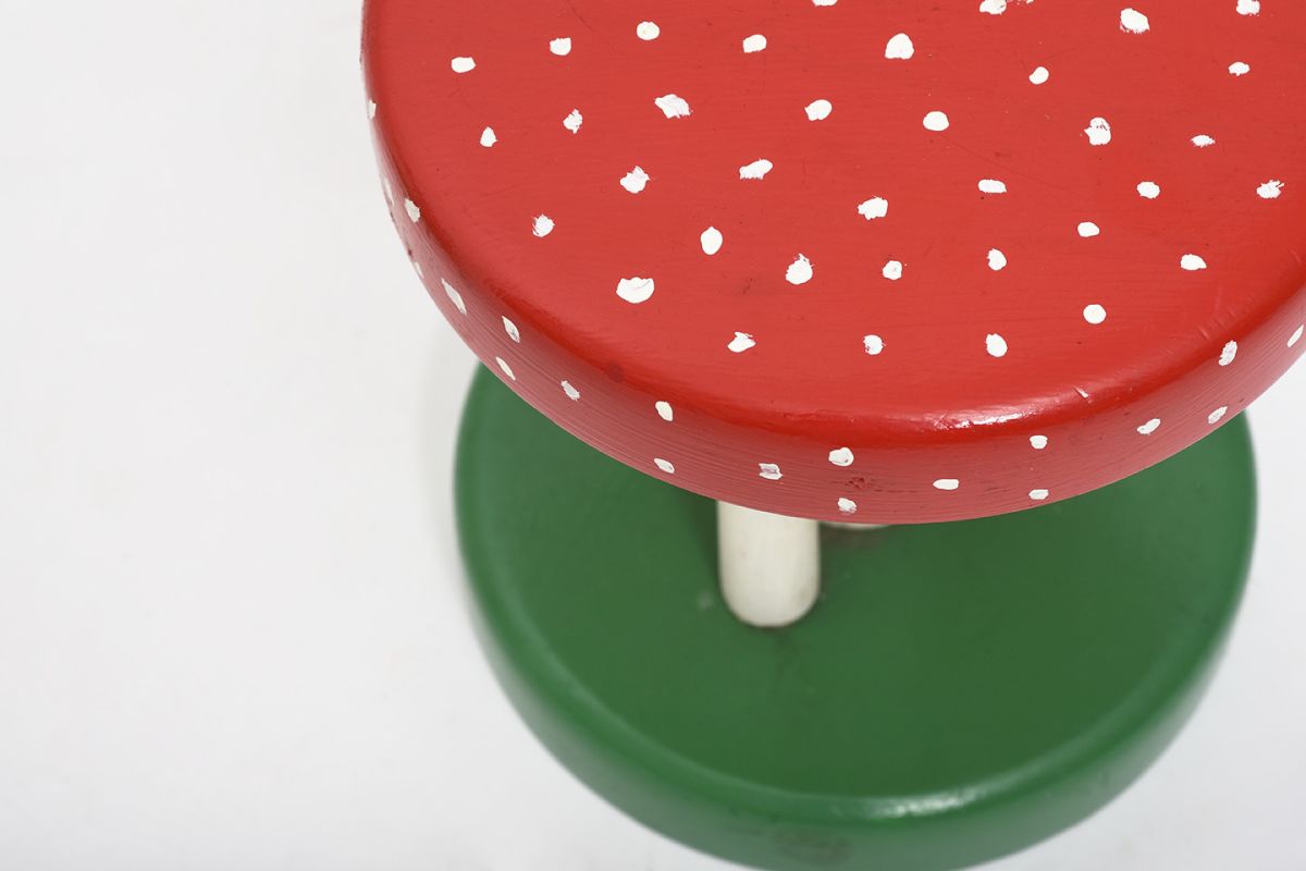 Folky Mushroom Stool2 details1