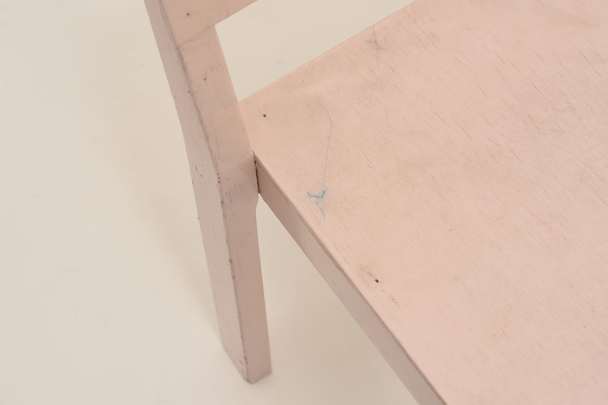 Kids-Chair-Wood-Pink_detail2