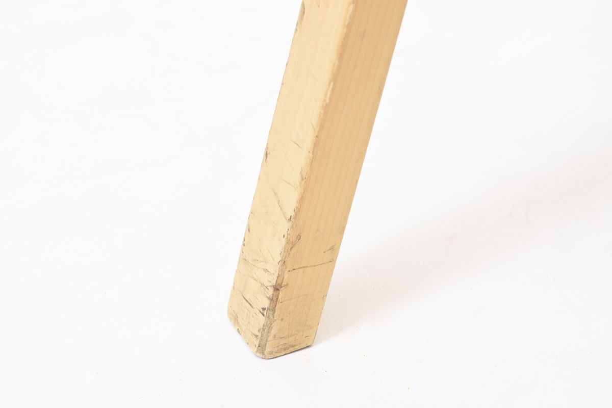Aalto-Alvar-Chair69-Navy-Vinyl_detail8
