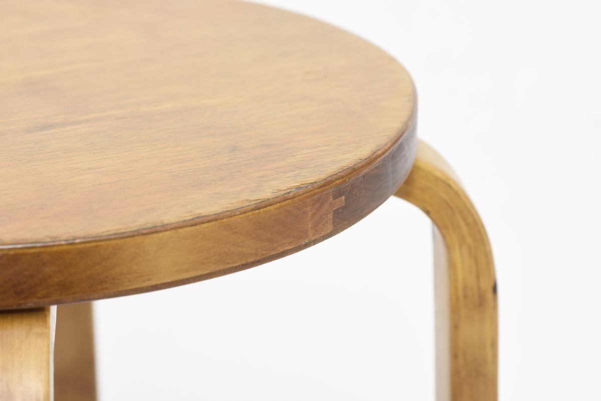 Aalto Alvar Stool E60 set 01