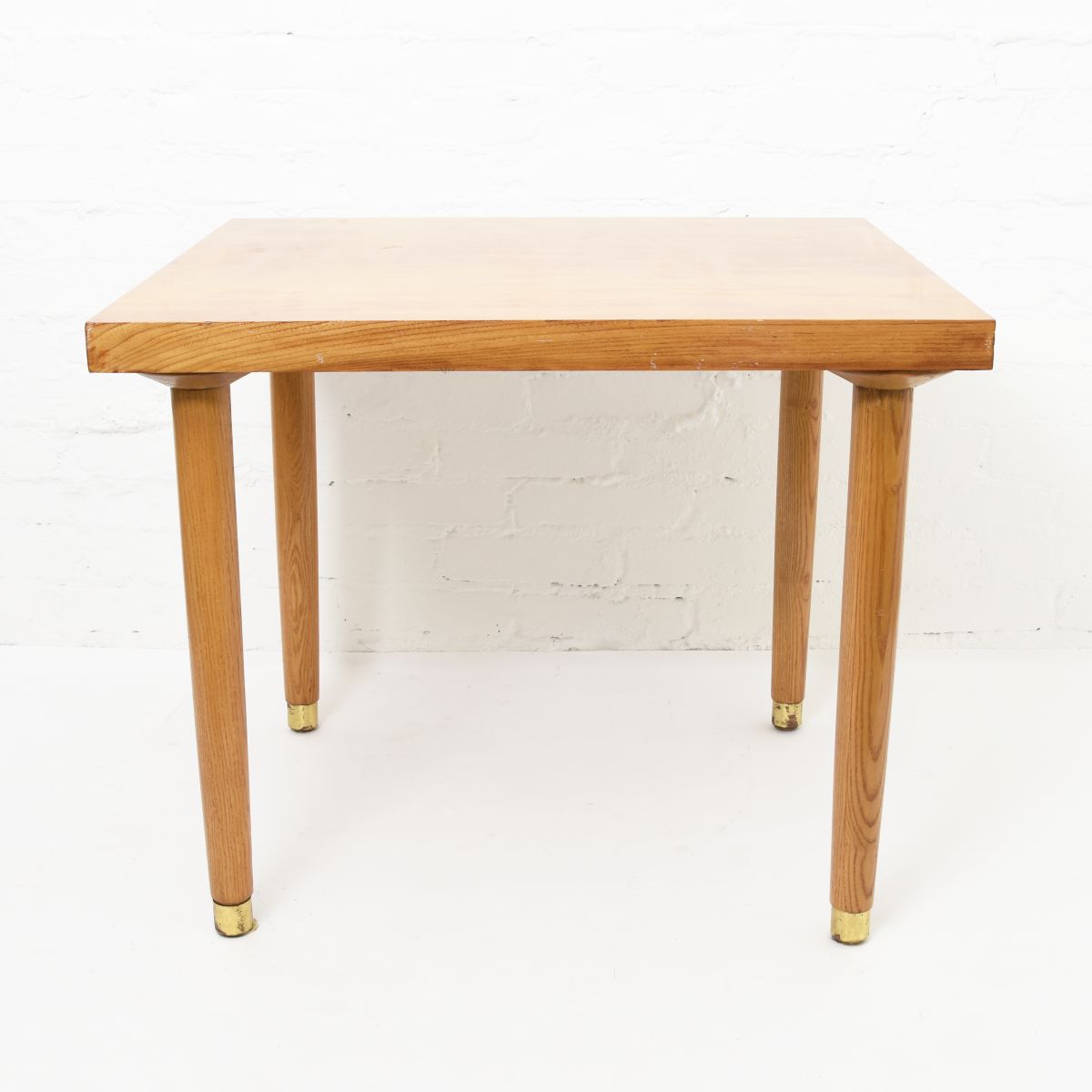 Aalto-Aino-Dining-Table-Elm-Brass-Leg