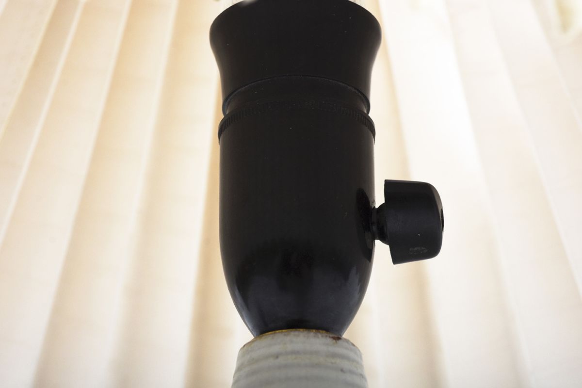 Lybeck Ceramic Table Lamp details3