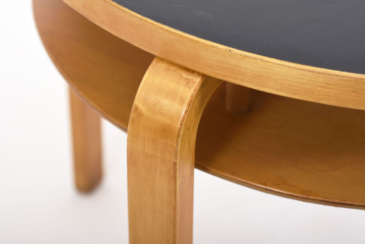 Aalto Alvarl club table black lino 04