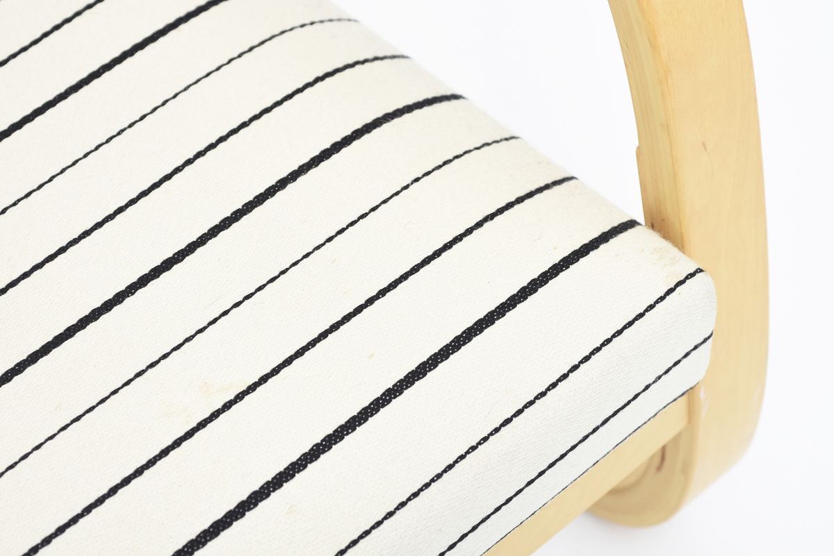 Aalto Alvar Armchair 402 artek fabric 07