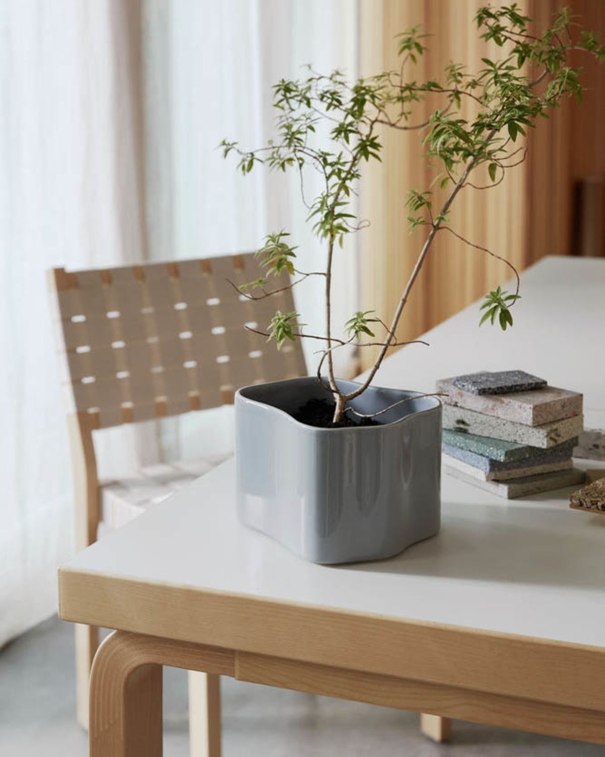 Aalto_table_21