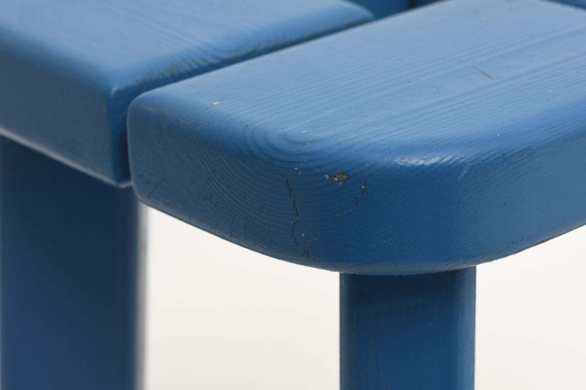 Wooden-Stool-Blue-Gray_detail4