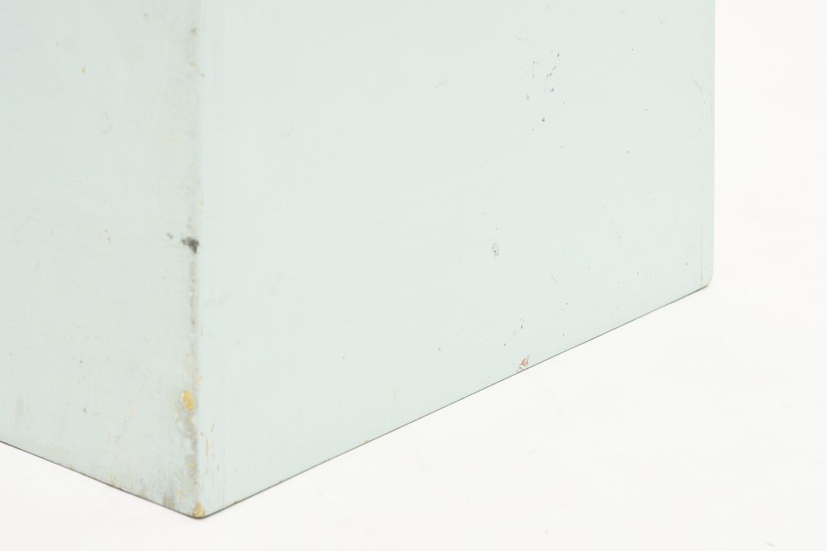 Anonymou-Turnable-Kids-Chair_detail9