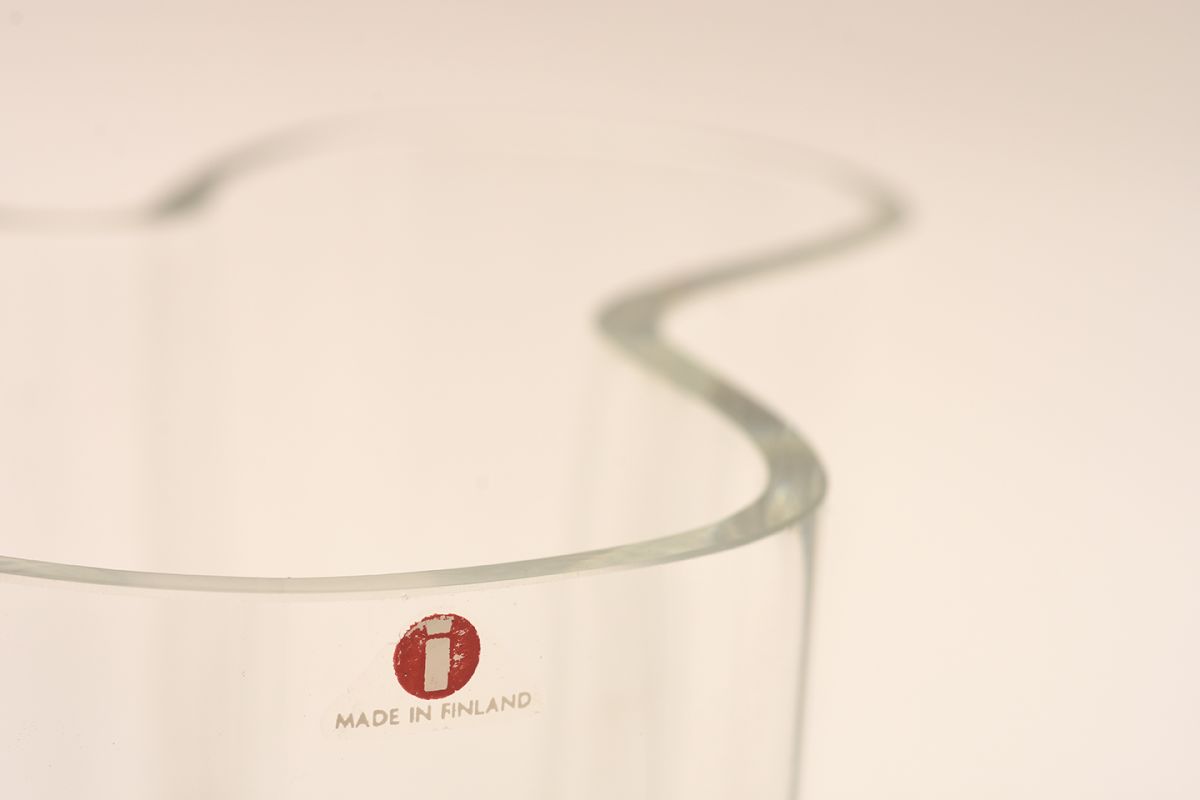 Alvar-Aalto_Savoy-Vase_Detail-02