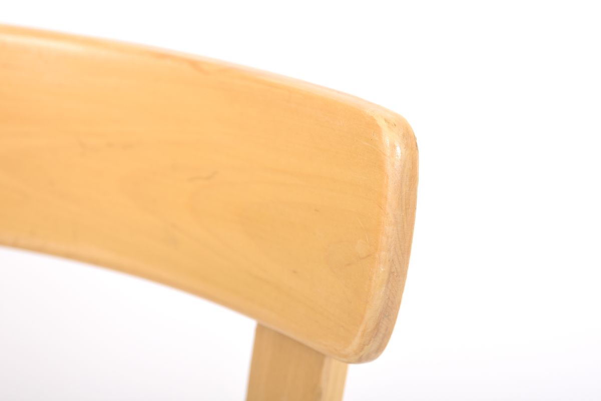 Aalto Alvar Chair 69 stripe 02