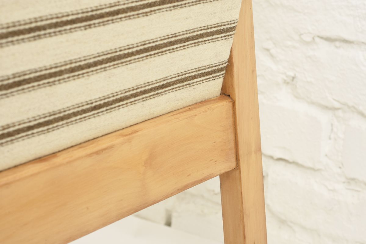 Aalto-Alvar-Early-Hallway-Chair-Wool_detail4