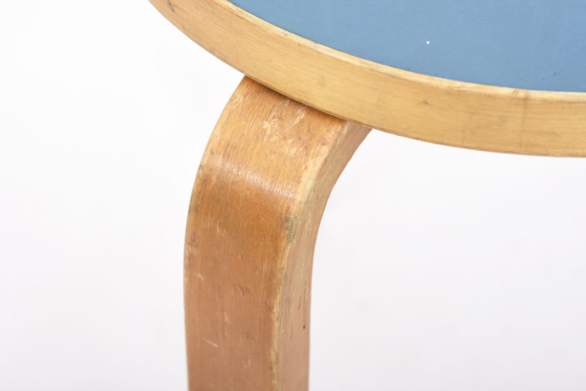 Aalto Alvar stool60 blue linoleum 1950 02