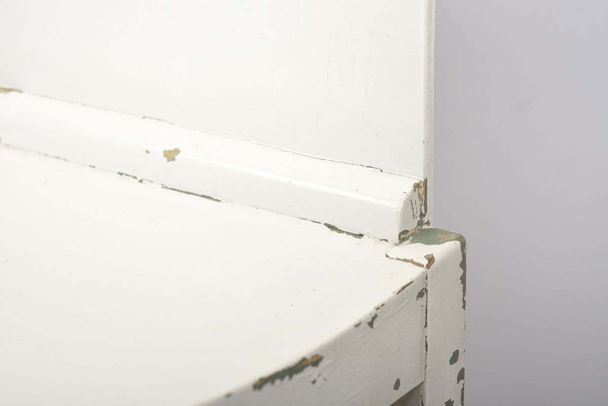Patinated side chair 04