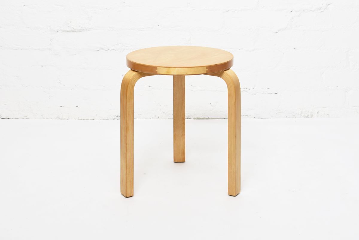 Aalto Alvar Stool60 circa 1950 set front3