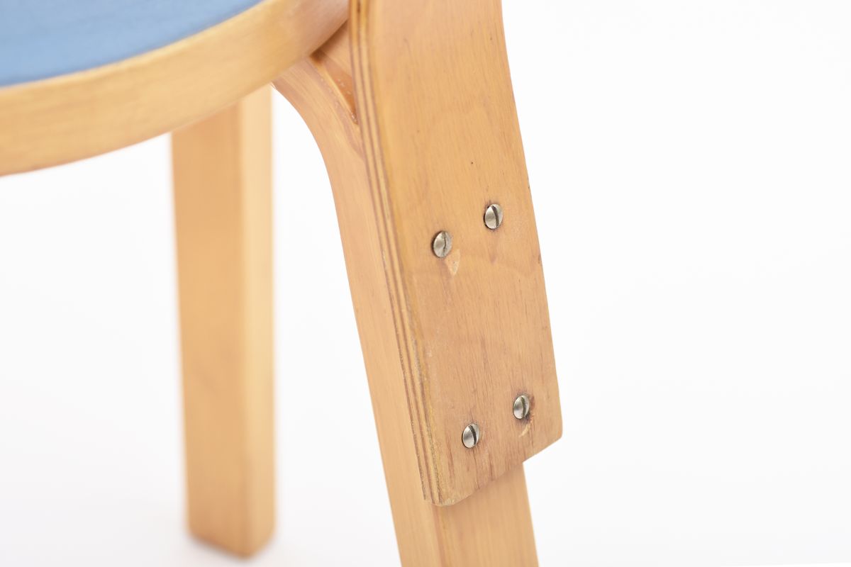 Aalto Alvar Chair 65 bule and yellow lino 06