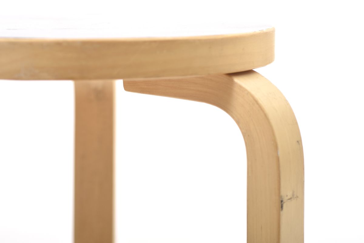 Aalto Alvar Stool 60 black lino1960s 2 02