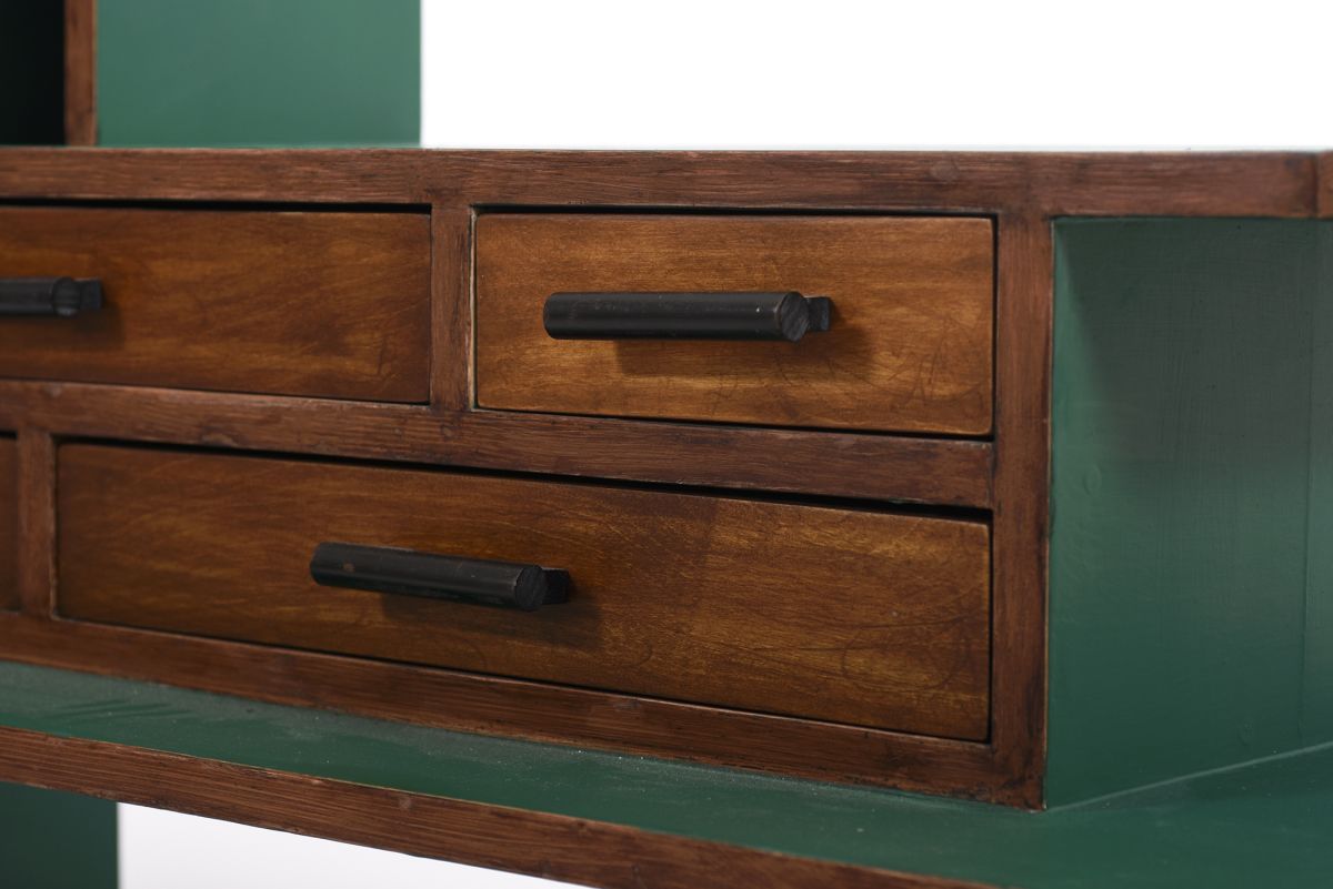 Anonymou green side board 04