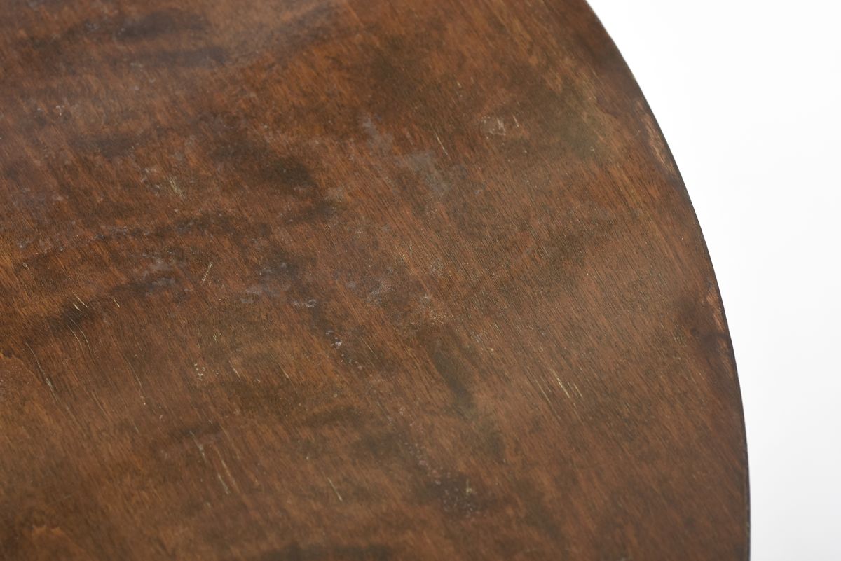 Anonymous round table stained 01
