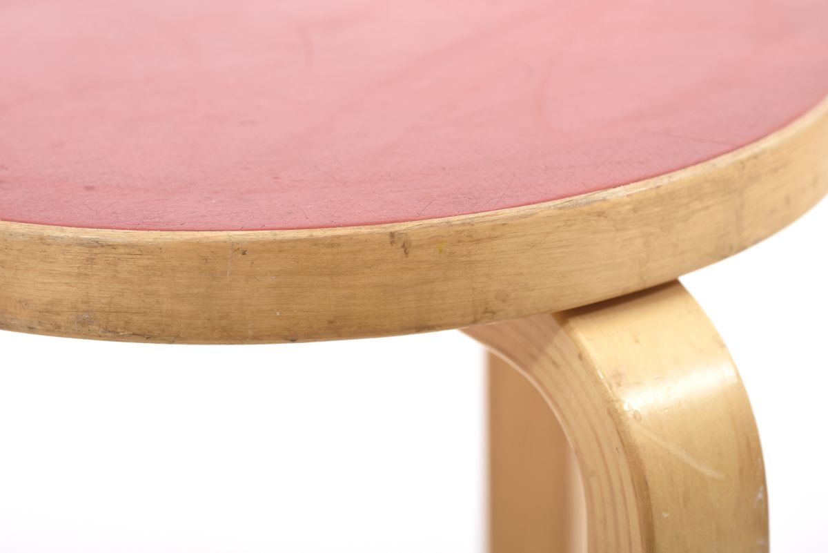 Aalto Alvar Stool 60 red lino 1960 70 04