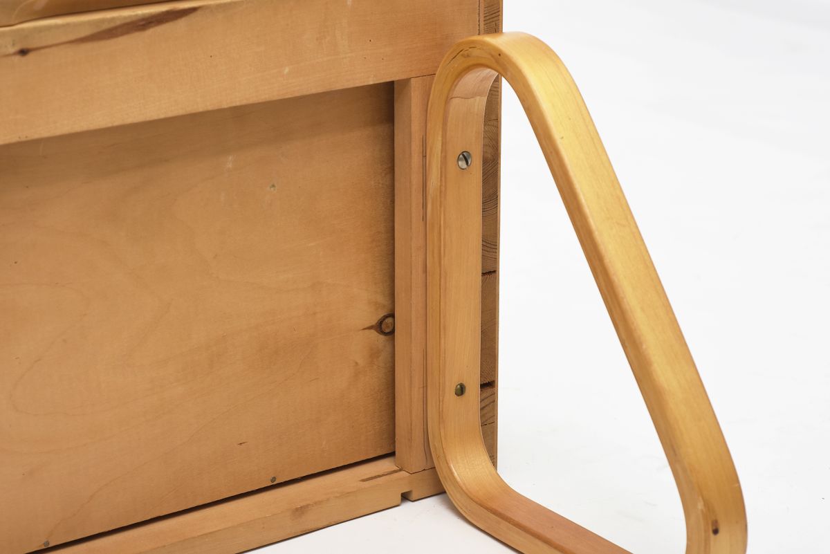 Aalto Alvar console with drawers mahogany 10