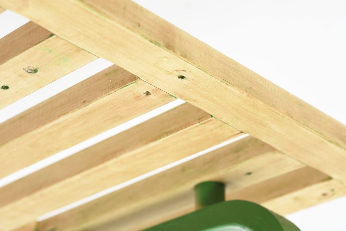 Aalto Alvar Early Coat Rack green 08