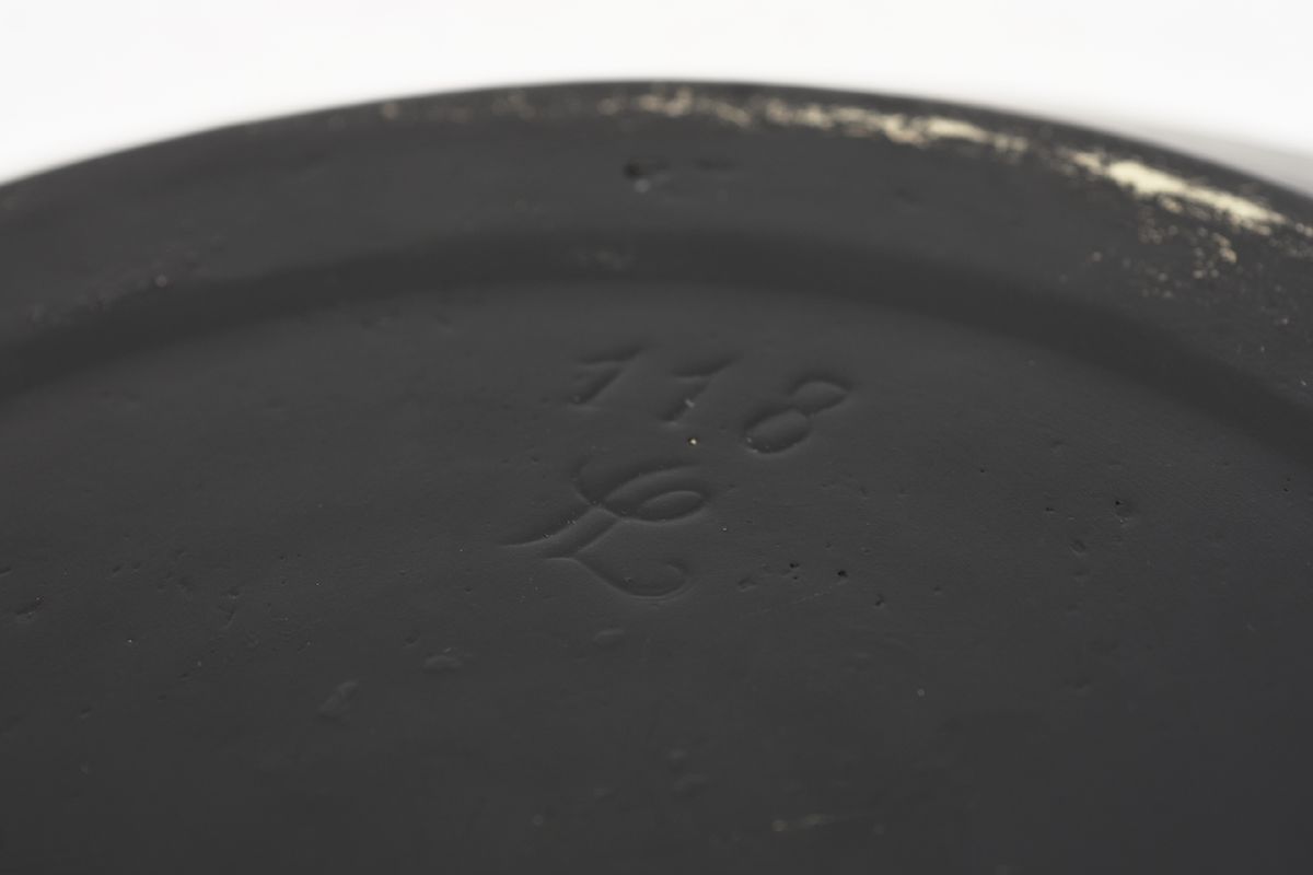 Lund-Tyra-Ceramic-Plate-Black_detail5