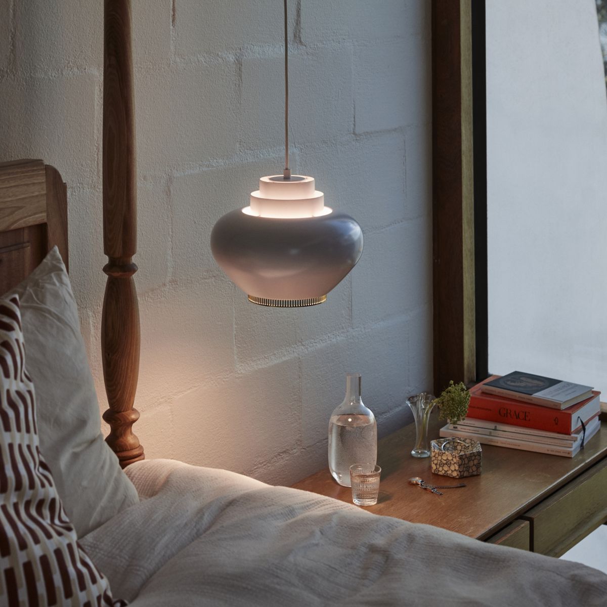 Pendant_light_A333_On_2