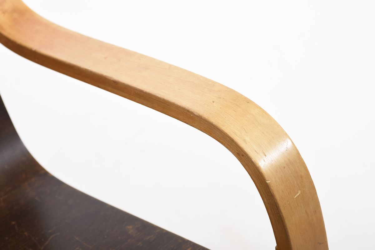 Aalto Alvar small paimio chair special detail 08