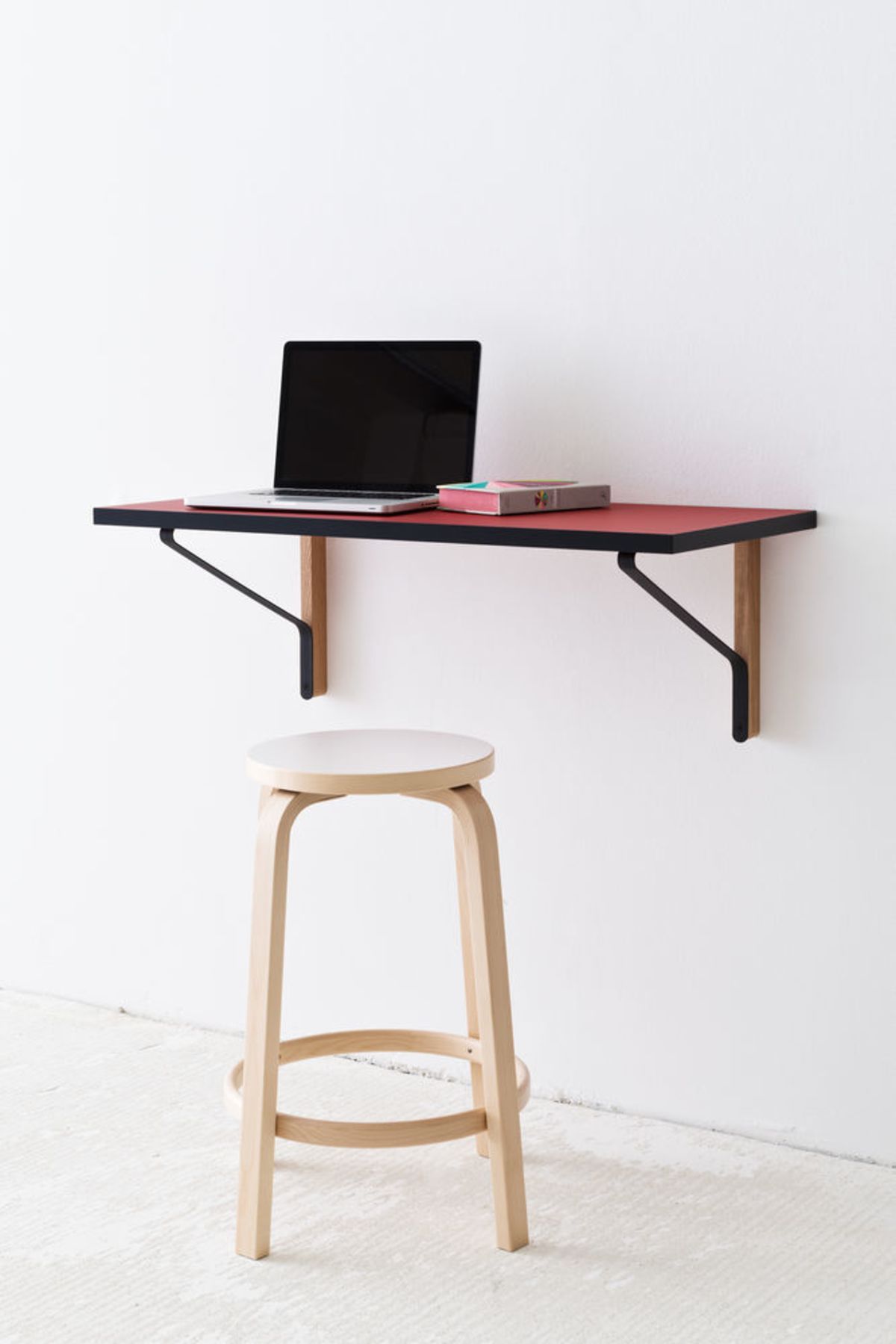 1843359 Kaari Wall Console REB006 Bar Stool 64 preview
