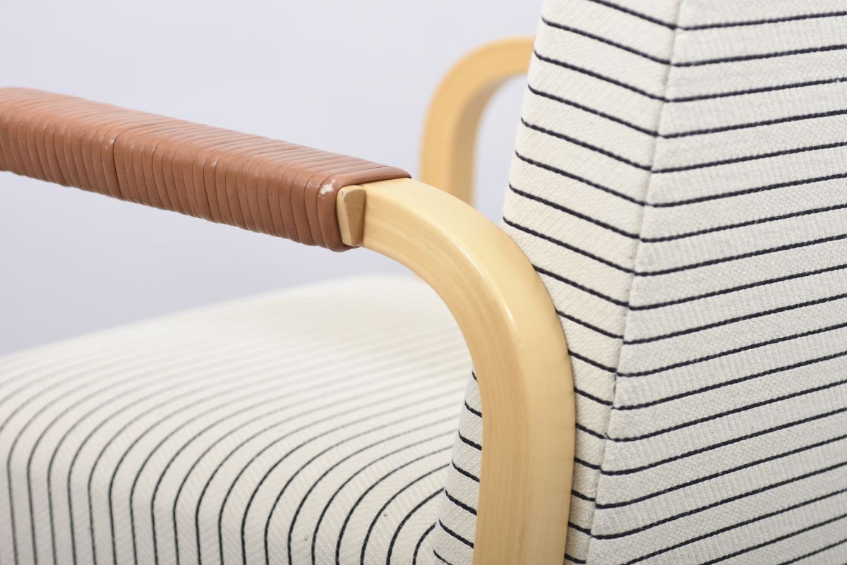 Aalto Alvar Armchair 46 stripe 06