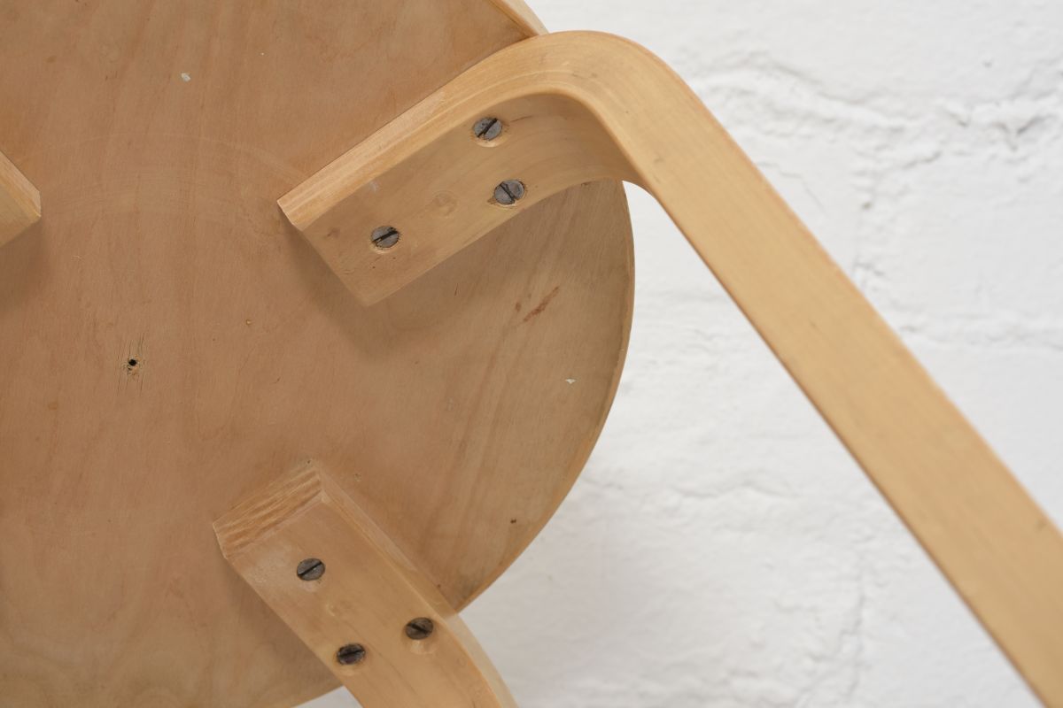 Aalto Bar Stool64 Yellow Lino details5
