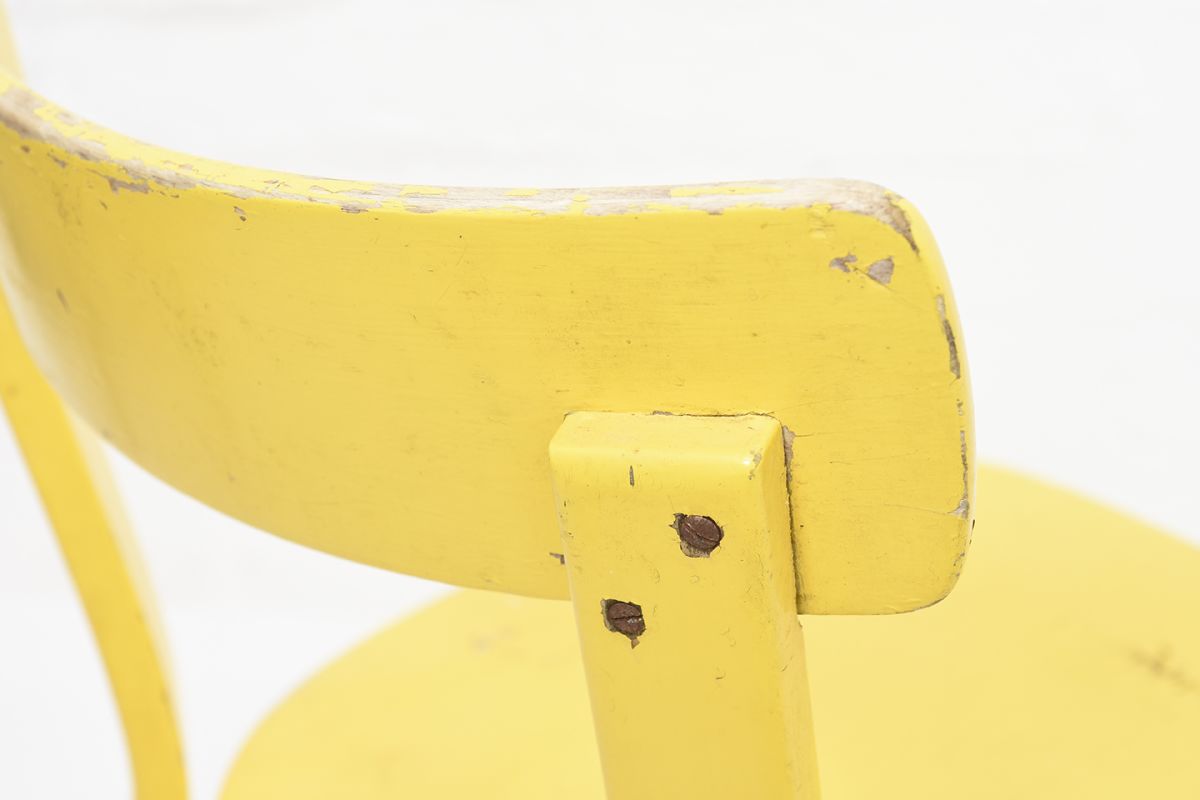 Aalto-Alvar-Chair-69-Painted-Yellow_detail4