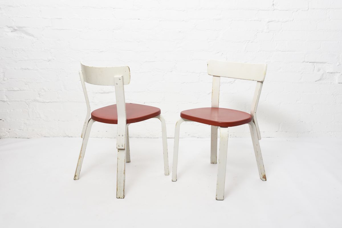 Aalto Alvar Chair 69 red x white frame