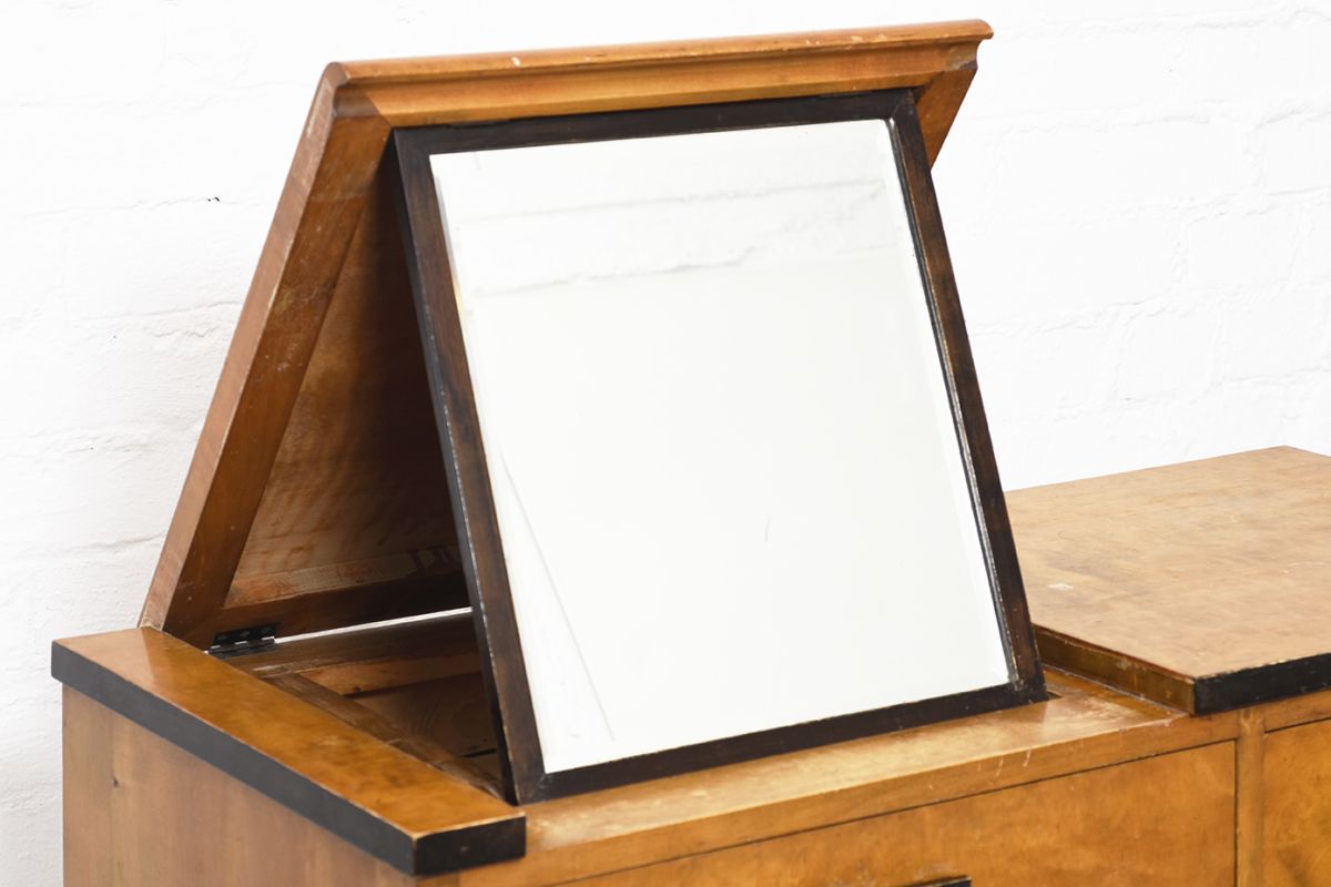 Anonymous-Vanity-Desk-with-Foldable-Mirror_detail7