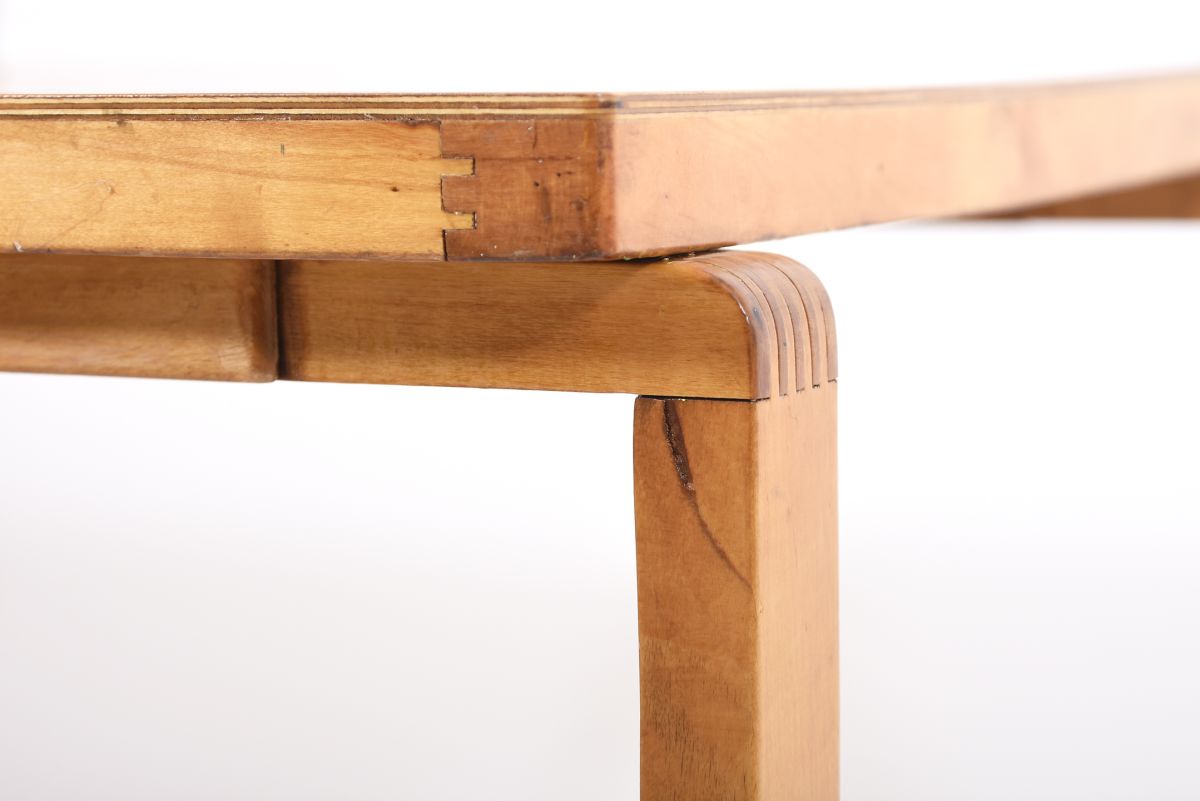 Aalto Alvar War leg coffee table 75x 75 03