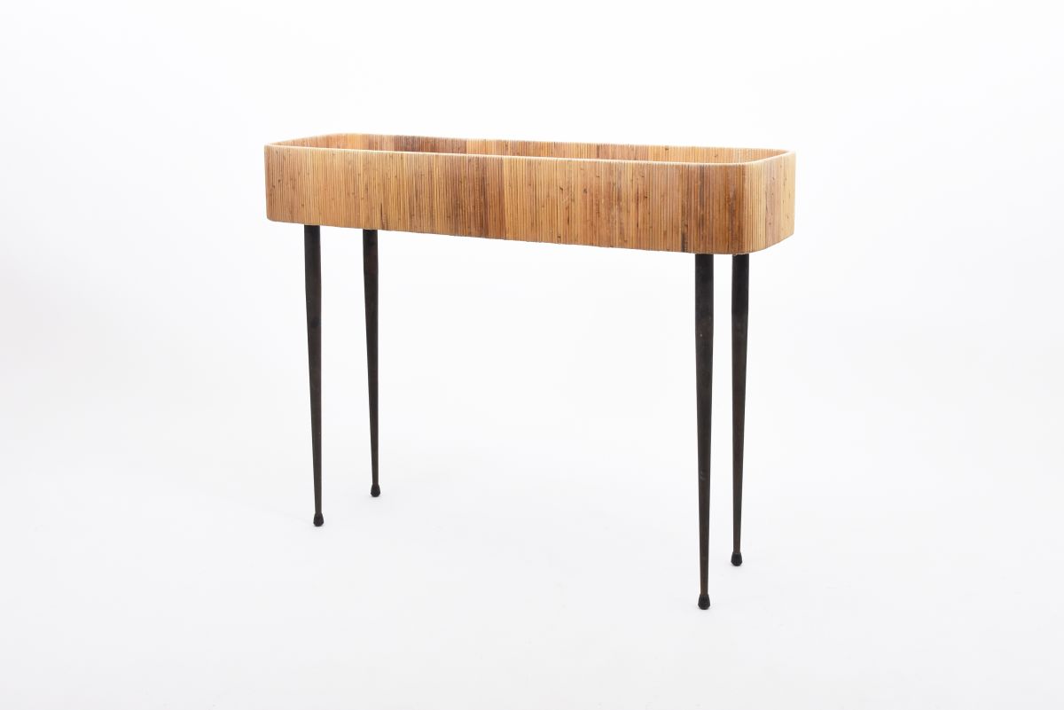 Anonymou rattan flower stand