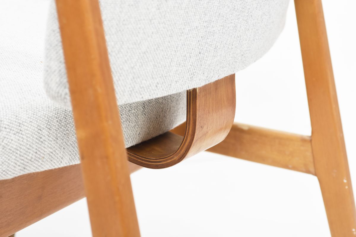 Name Armchair 08