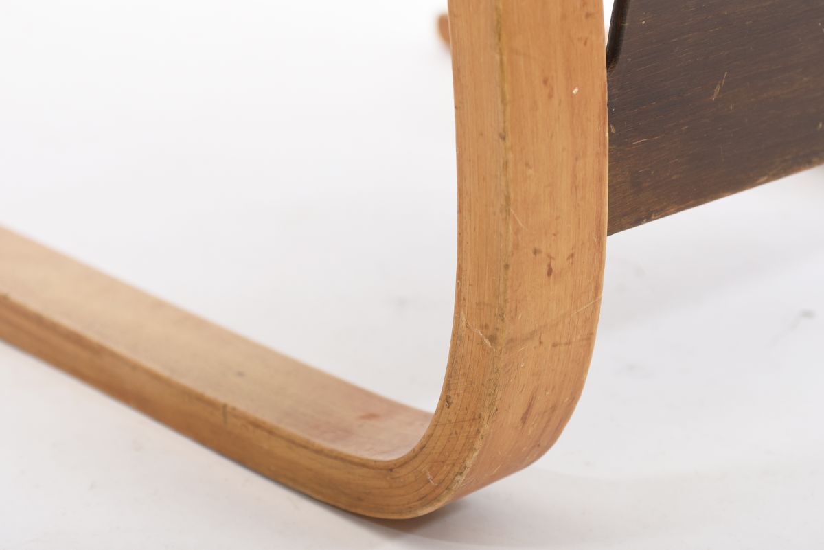 Aalto Alvar small paimio chair special detail 15