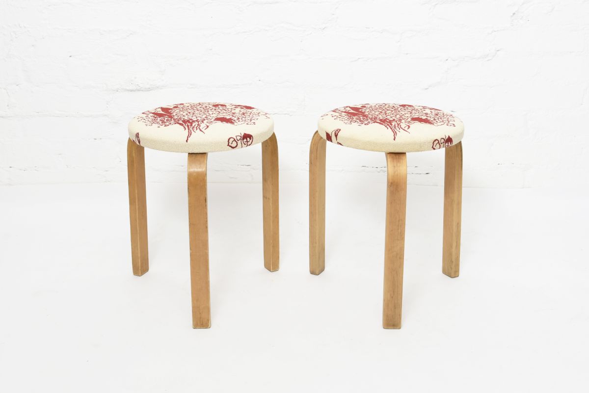 Aalto Alvar Stool60 red flower set