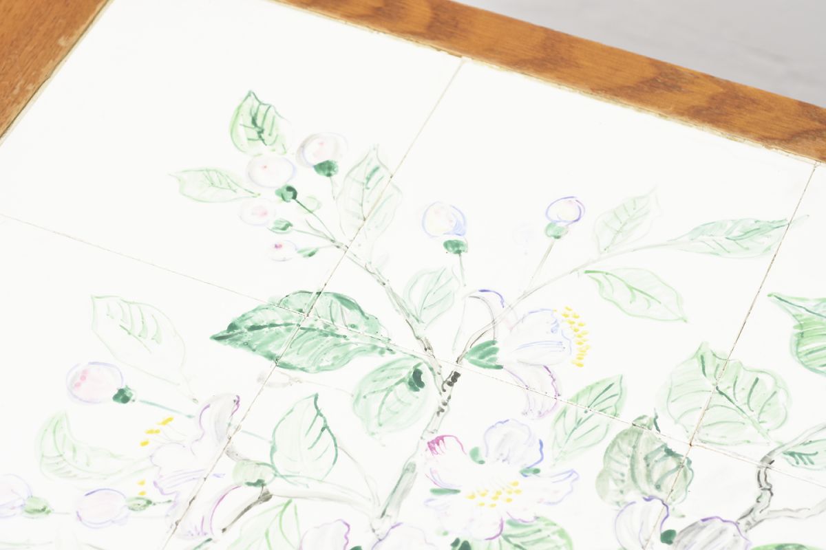 Anoynmous-Tea-Trolley-with-Flower-Paint_detail4
