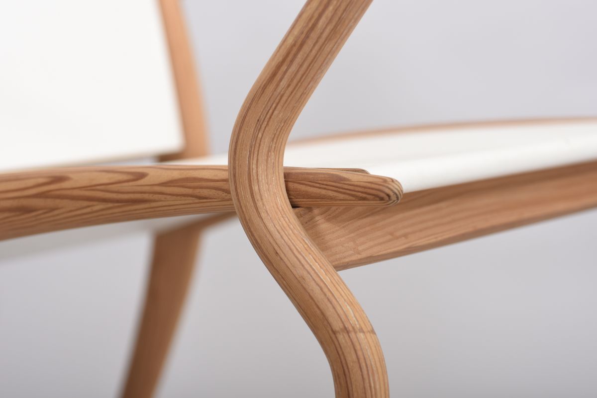 Anonymous curvey armchair 07