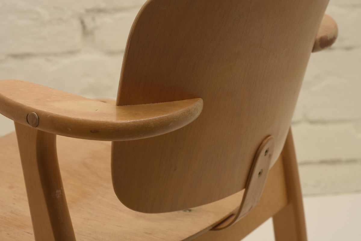Ilmari Tapiovaara Domus Chair Birch Detail 03